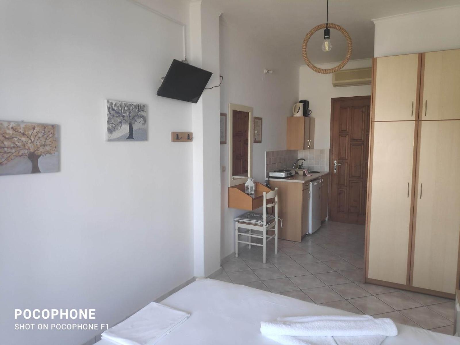 Villa Dora Studios Баці Екстер'єр фото